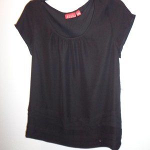 Elle Black Top Size Large NWT